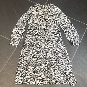 Vintage Heart Dress Size 6 Black/White